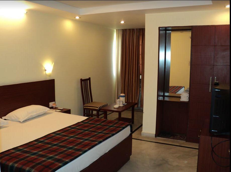 Hotel Swagat Palace Bhiwadi Exterior photo